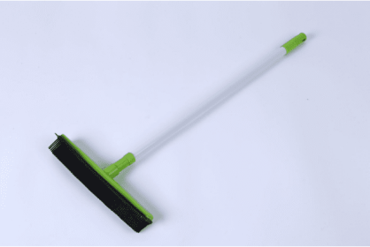 New Extra Long Handle Rubber Bristles Sweeper Squeegee for Pet Cat Dog Hair Fur Broom (Color: Green)